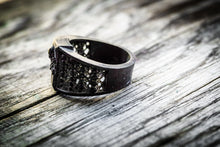 Carica l'immagine nel visualizzatore di Gallery, Anello teschio ossario in alpacca teschi brass skulls and oxidized ring collection " Memento mori "