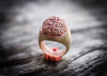 Carica l'immagine nel visualizzatore di Gallery, Anello cervello in ottone ossidato brass brain and oxidized ring collection "empaty"
