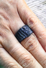 Carica l'immagine nel visualizzatore di Gallery, Anello teschio ossario in alpacca teschi brass skulls and oxidized ring collection " Memento mori "