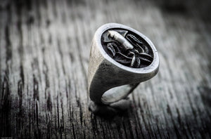 Anello calamaro argento ossidato silver sterling squid fish skull oxidized ring chevalier collection " Cheva "